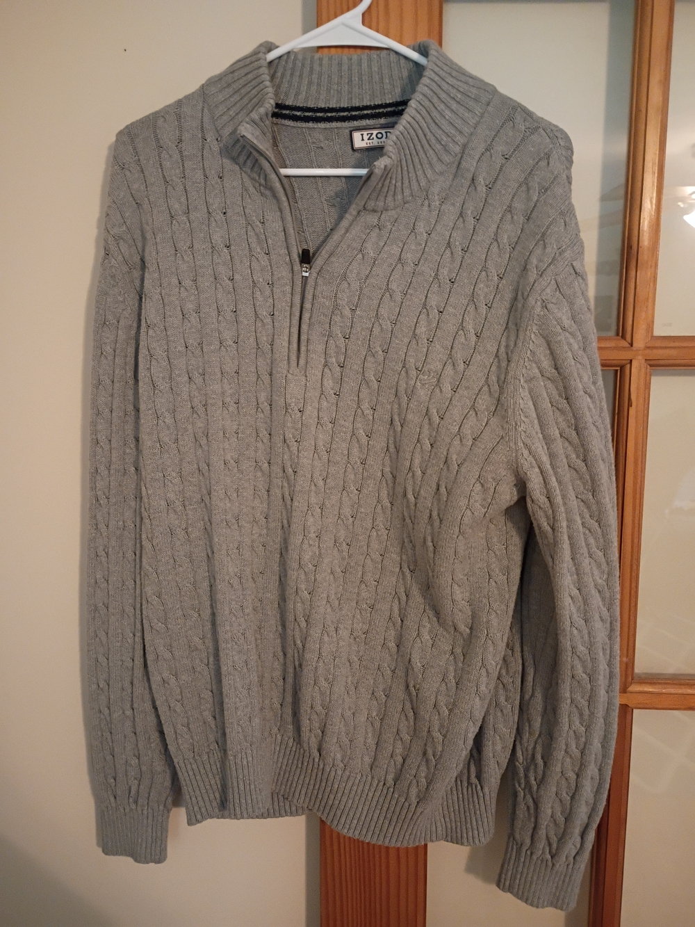 Izod Men's Gray Cable-Knit Half-Zip Sweater